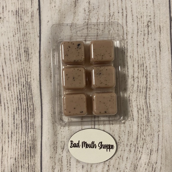 Handmade Upcycled Candle Wax Warmer Melts - Twisted Peppermint (1) - Picture 2 of 7